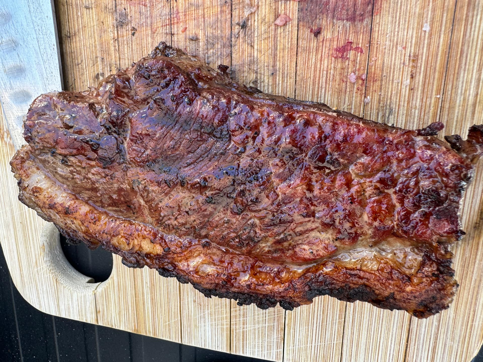 Ripa de costela defumada — smoked beef short rib rack